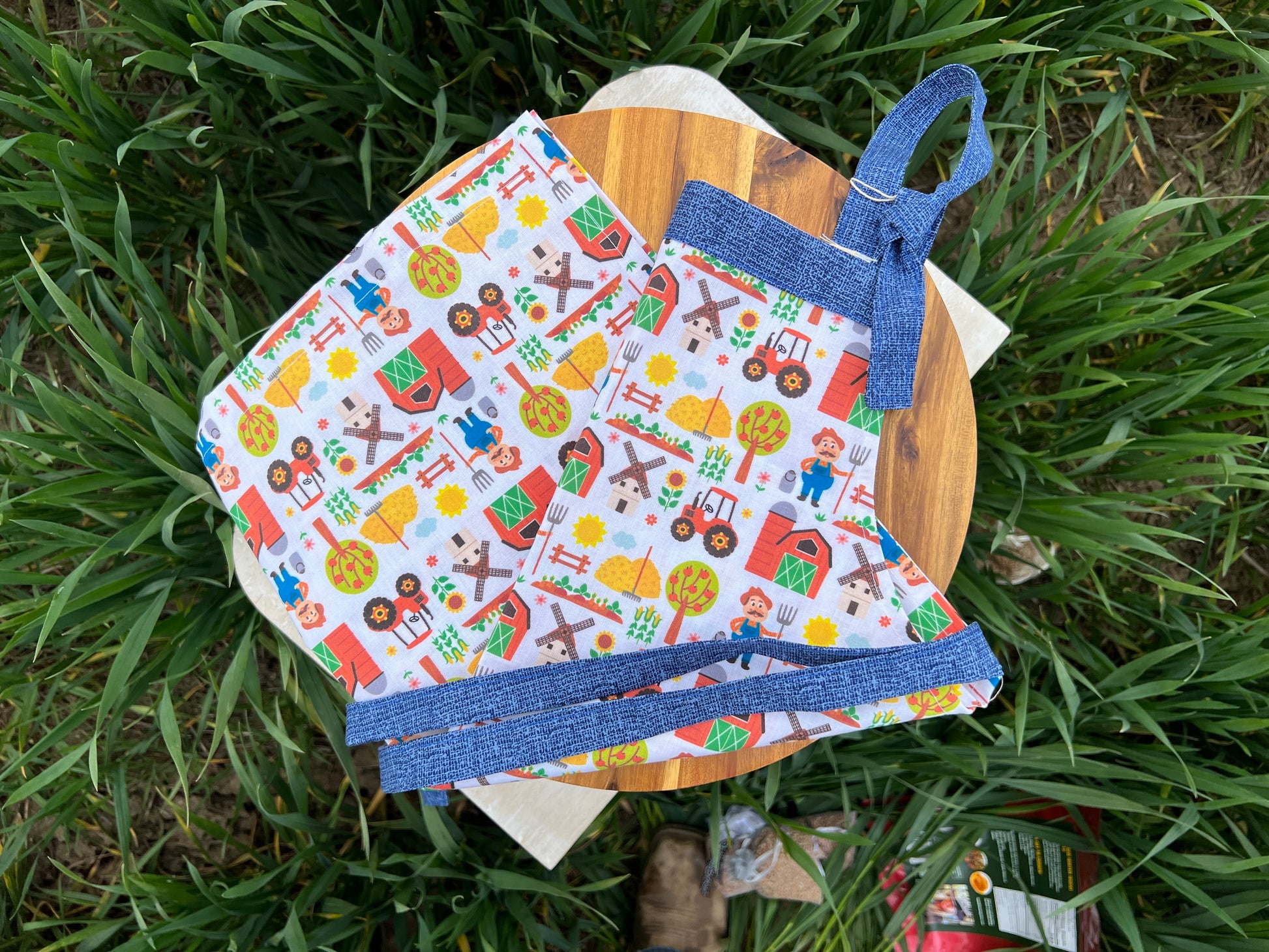 Kids Apron-Cooking off the farm image 4